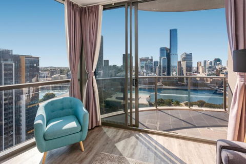 River-View Unit With Rooftop Pool Near Museums - Accommodation Bookings 2