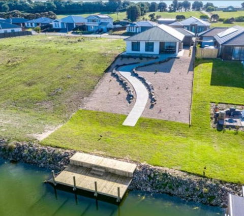 RIVER VIEWS - Accommodation Bookings 2