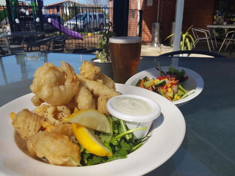 Riverina Hotel - Accommodation Bookings 1