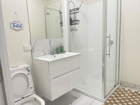Riverside Hotel - Accommodation Bookings 1