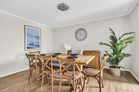 Salty Views - Accommodation Bookings 3