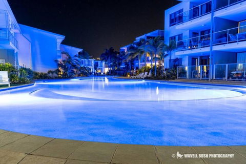 Sand Dunes Resort Stunning Beachfront Apartment - Accommodation Bookings 0