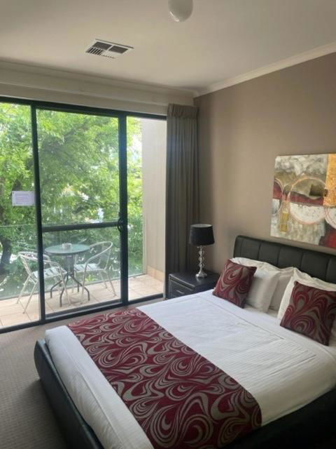 RNR Sturt Holiday Home - Accommodation Bookings 0