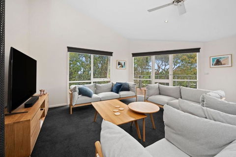 Roadknight Ocean Road View 236 - Accommodation Bookings 1