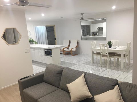Robin Joy - Accommodation Bookings 2
