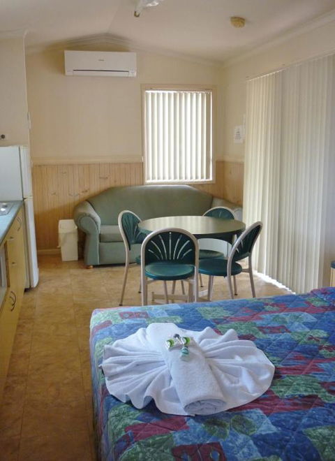 Roma Big Rig Tourist Park - Accommodation Bookings 2