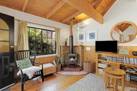 Romantic Tricklebeck Spa Cottage - Accommodation Bookings 1