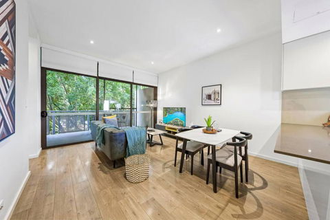Rooftop 2 Bed Apt With Terrace At Newtown - Accommodation Bookings 1