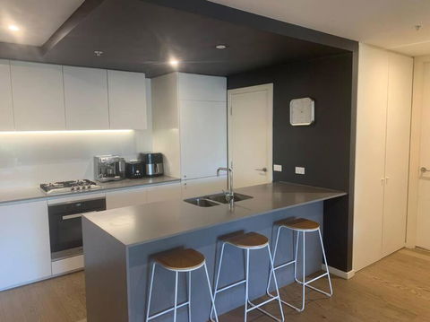 Rooftop Infinity Pool - St Kilda Luxury - Accommodation Bookings 1