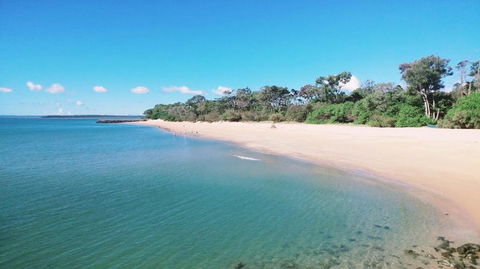Rosalynda- Luxury Beachfront 3 BR Townhouse - Accommodation Bookings 2