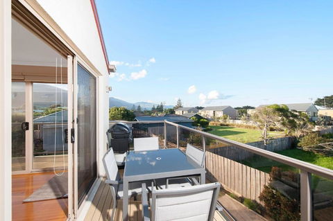 Rose - Accommodation Bookings 3