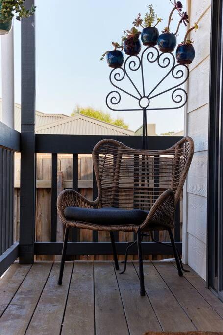 Rose Cottage - Right In Town - Accommodation Bookings 3