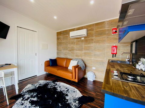 Rose Quartz - 1 Bed With Mountain Views - Kundalini Lodge - Accommodation Bookings 3
