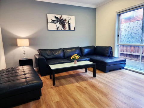 Rosie House-Spacious Comfortable Home - Accommodation Bookings 2