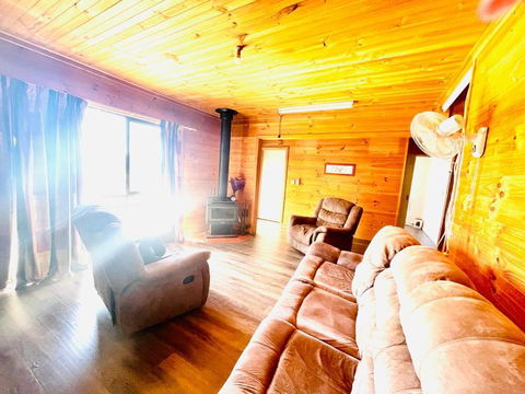 Ross Creek Farm Stay - Accommodation Bookings 1