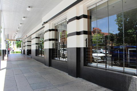 Royal Hotel Orange - Accommodation Bookings 1