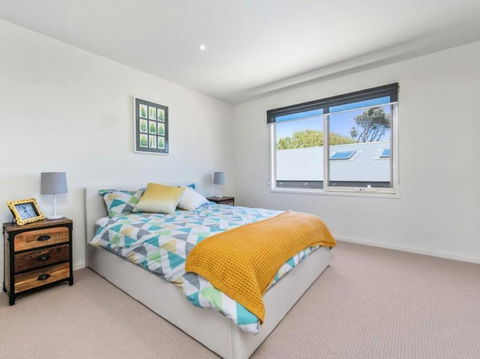 RYE/BLAIRGOWRIE FAMILY ENTERTAINER.. - Accommodation Bookings 1