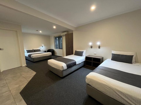 Ryley Motor Inn - Accommodation Bookings 1