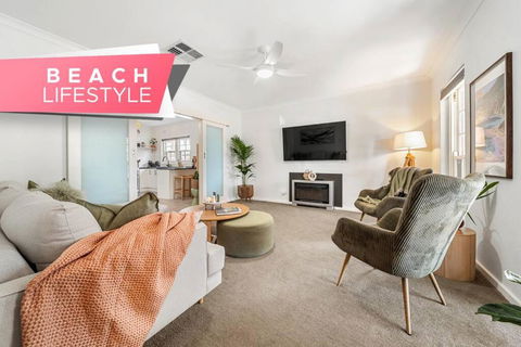 Sage By The Sea - WiFi, BBQ, Beach, Art - Accommodation Bookings 0