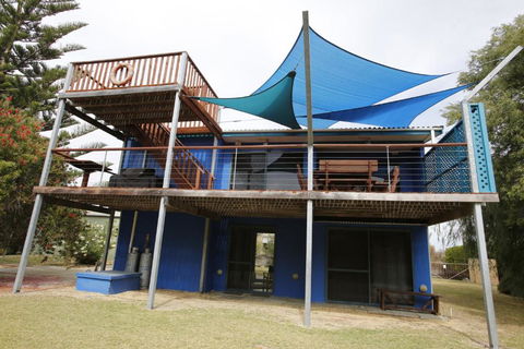 Sail House Overlooking Lancelins Main Park - Accommodation Bookings 0