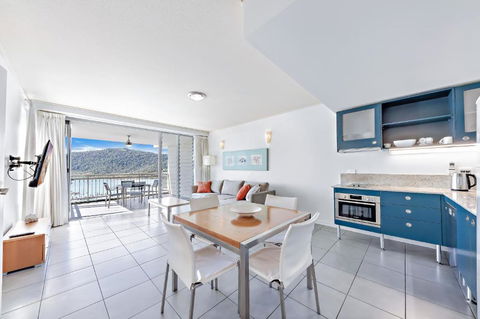 Sails On The Sea - Club Wyndham - Accommodation Bookings 1