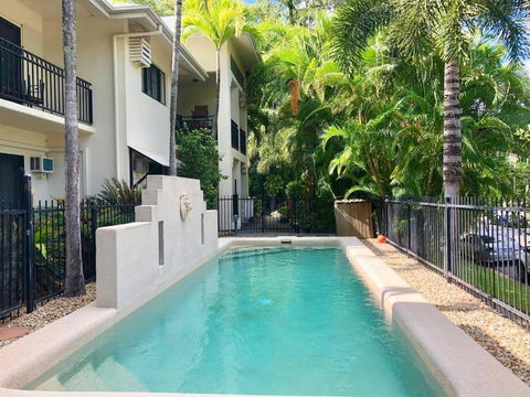 Salt & Sand - Tropical Oasis Footsteps To Beach - Accommodation Bookings 0