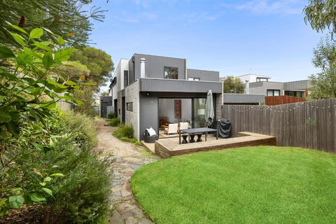 Salt On Walker - Accommodation Bookings 0