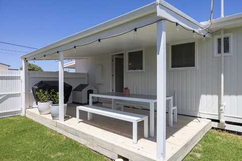 Salt & Stone - Accommodation Bookings 2