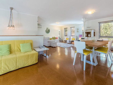 Salt Water Secret - Surf Side - Accommodation Bookings 2