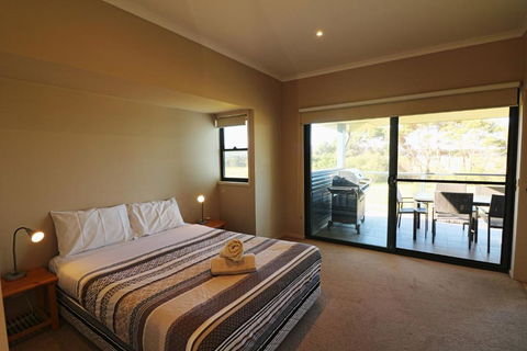 Saltwater Apartments - Accommodation Bookings 1