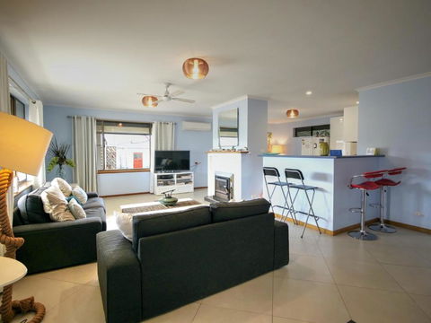 Salty Air Apartments Kingscote Kangaroo Island - Accommodation Bookings 3