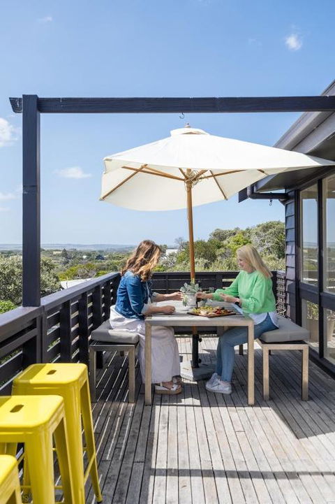 Salty Breeze - Accommodation Bookings 1
