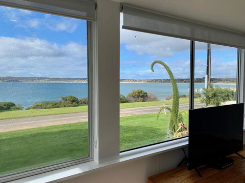 Salty Dog - Accommodation Bookings 3