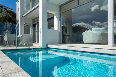 Salty Kiss I Private Properties - Accommodation Bookings 3