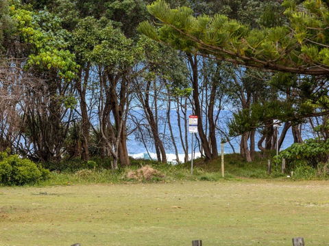 Salty Kisses On Marine Parade - Accommodation Bookings 1