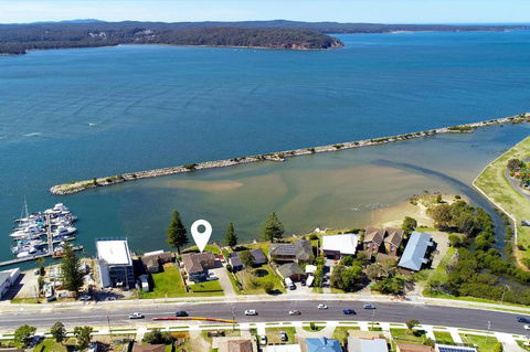 Salty Life - Accommodation Bookings 3
