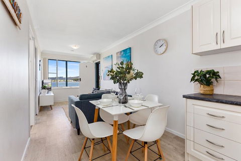 Salty Life - Accommodation Bookings 1
