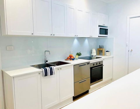 SALTY SNOOZE - Your Coastal Holiday House - Accommodation Bookings 2