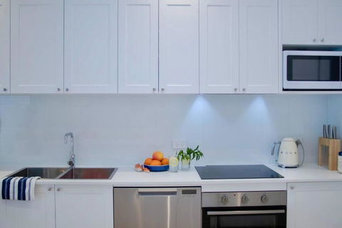 SALTY SNOOZE - Your Coastal Holiday House - Accommodation Bookings 3