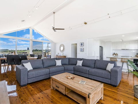 Saltys - Accommodation Bookings 2
