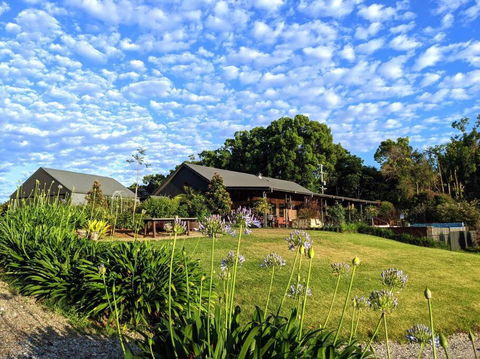 Samsara Farm Cottage - Stunning Hinterland Oasis - Accommodation Bookings 0