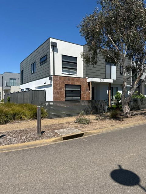 Sanary A Modern Beach Home In Martha Cove - Accommodation Bookings 0