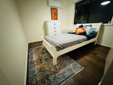 Sanctuary Lakes Holiday House - Accommodation Bookings 2