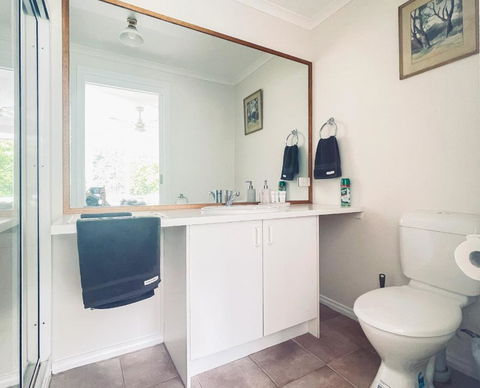 Sanctuary Park Cottages - Accommodation Bookings 2