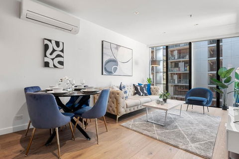 Rooftop Pool Stunning Apt At Marvel Stadium With Free Parking - Accommodation Bookings 0