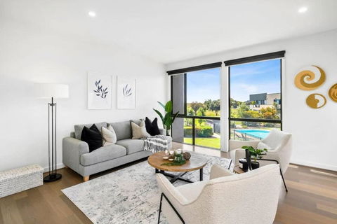 Sands Coastal Villa Close To Pool, Beach And Golf - Accommodation Bookings 1