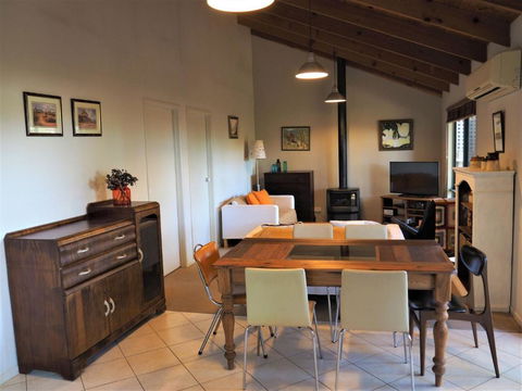 Sandhurst Escape 2 17 - Accommodation Bookings 3
