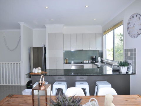 Sandpiper 3 - Close To Town And Beach - Accommodation Bookings 2