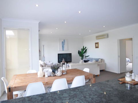 Sandpiper 3 - Close To Town And Beach - Accommodation Bookings 0