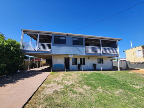 Sands Beach House - Accommodation Bookings 1